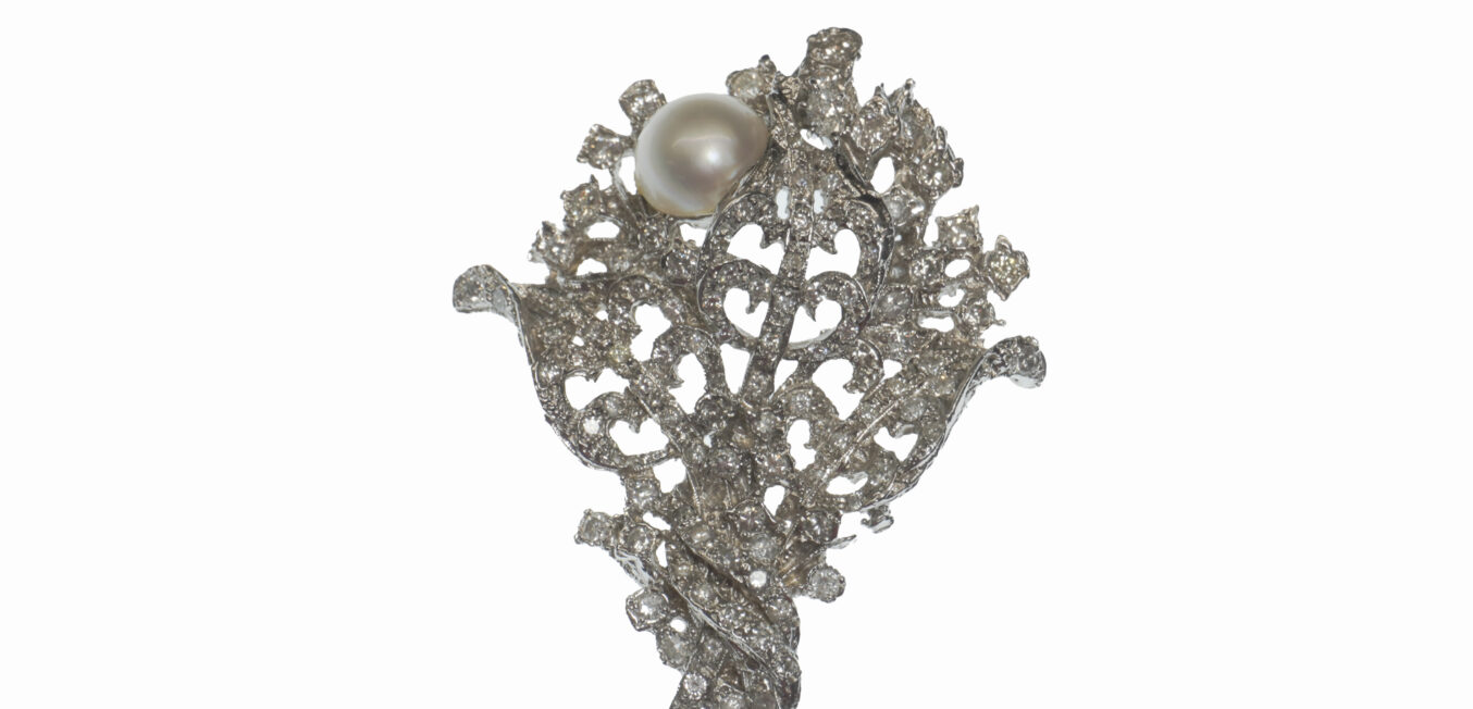 Diamond & Mabe Pearl Bouquet Design Brooch