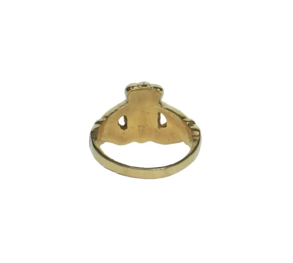 yellow gold fourteen karat Claddagh design ring symbolizes love loyalty and friendship